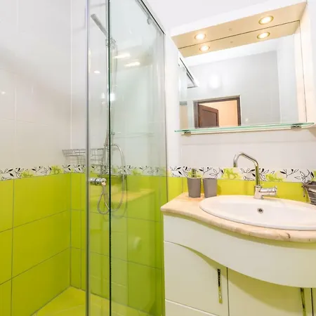 Central One Bedroom Divine דירה